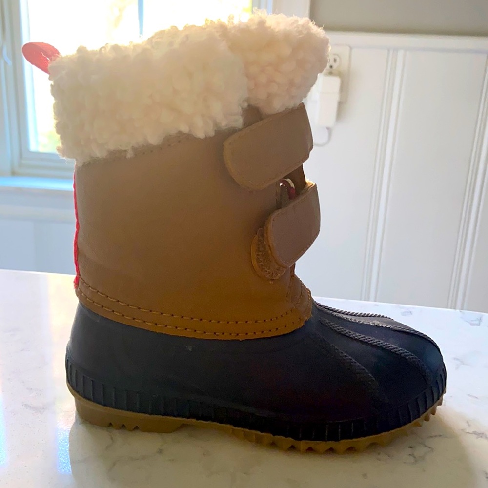 Baby GAP Barely worn Toddler snow boots